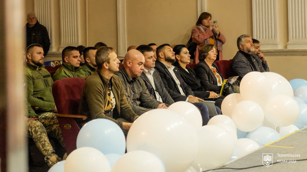 forum-241025-16.jpg