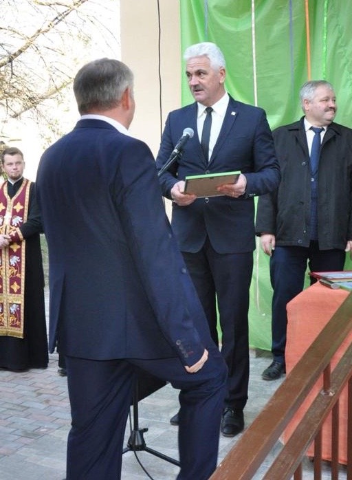 5b679ace 06e6 43f1 b19c 3438cf8649bd