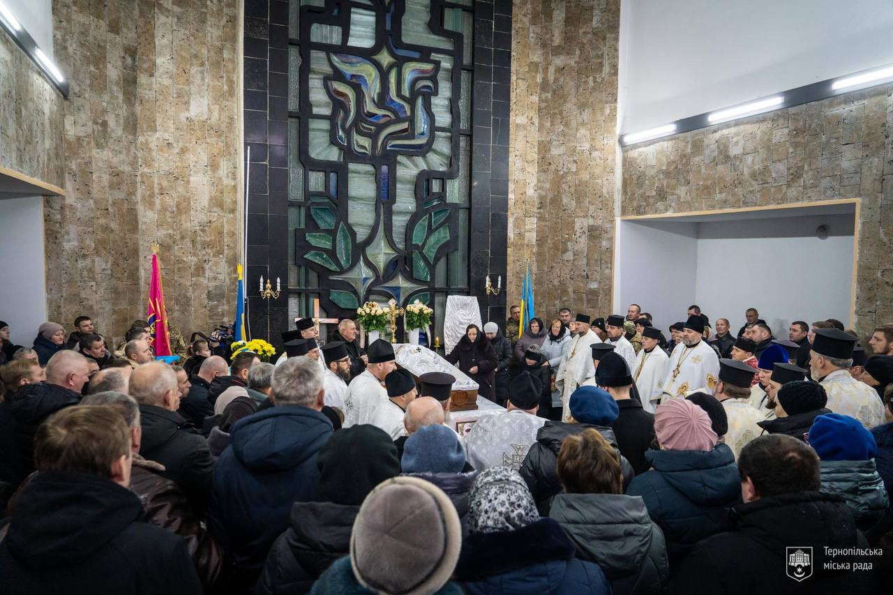 zubyk_geroi_1.jpg