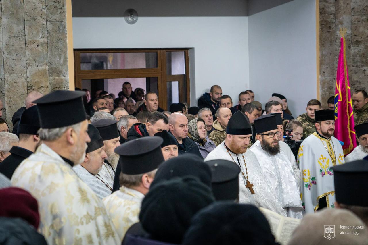 zubyk_geroi_6.jpg