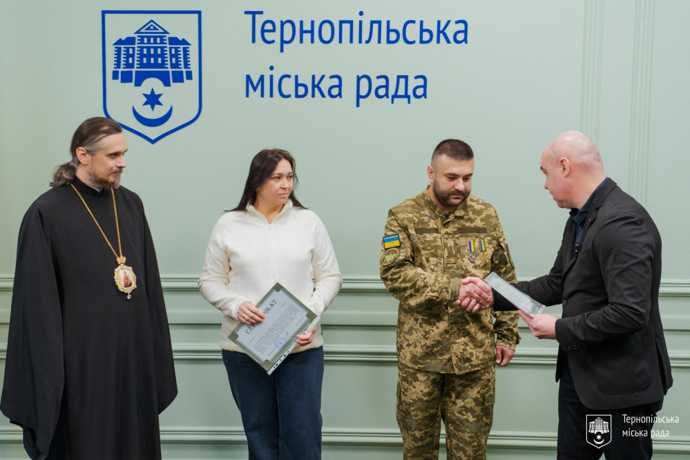 vruchennya-sertifikativ-na-gitlo-06-12-2024-3.jpg
