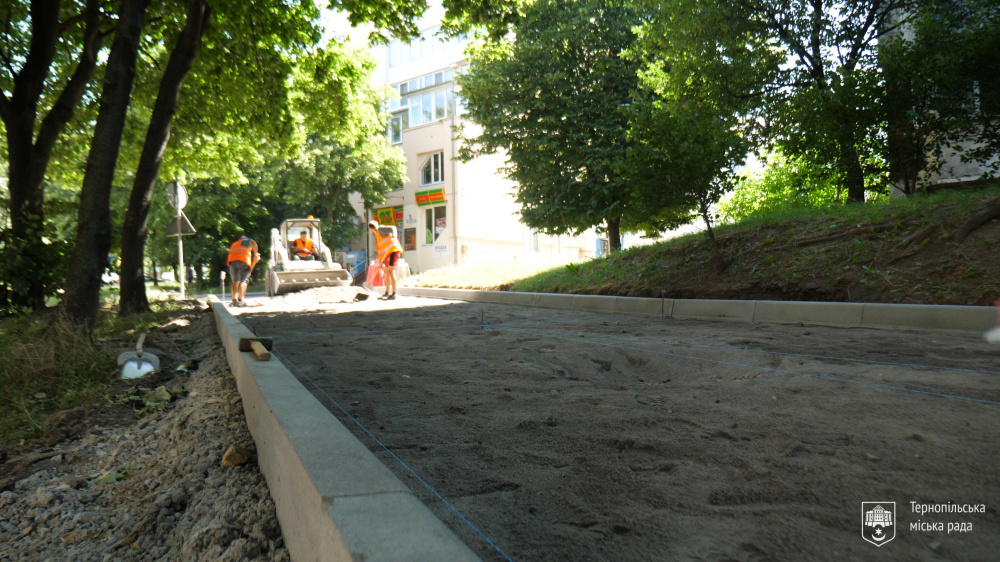 zluki-270625-3.jpg