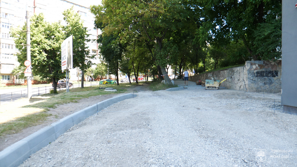 zluki-270625-5.jpg