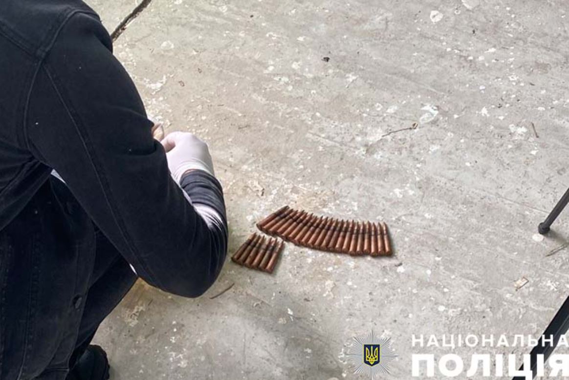 На_Тернопільщині_у_чоловіка_вилучили_набої_та_гранату.JPG